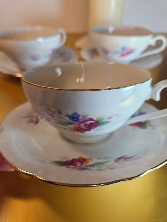 Vintage tea cups Fine Bohemian  China made in Czechecoslovakia Tea Cups and saucers