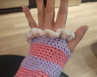 Crochet With or without the Frills Fingerless Gloves, perfect for keeping warm and being on your phone
