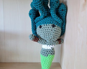 Crochet medusa, all snakes included (they do bite)