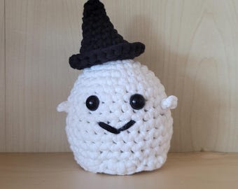 Crochet ghost with witch's hat, or a pac-man ghost when a circle gets eaten