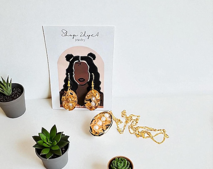 Oval Gold Foil & Pearl ll Jewelry Set