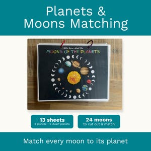 Pode incluir: Um conjunto de atividades educativas com encadernação em espiral intitulado Planets & Moons Matching. A capa apresenta um fundo preto com um sol amarelo central, vários planetas e um diagrama circular das fases lunares. Texto: Lets learn about the MOONS OF THE PLANETS.