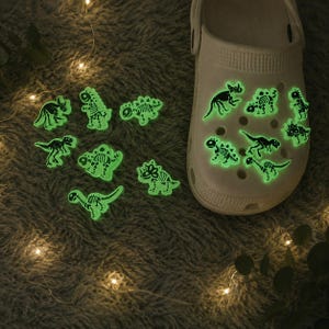 Glow in Dark Dinosaur Skeleton Shoe Charms, Luminous PVC Decorations, Kids Clog Accessories