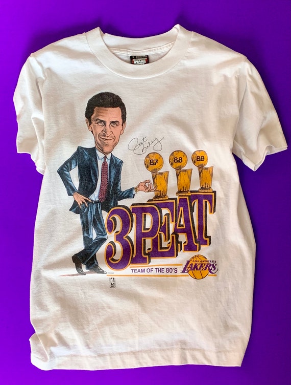 Vintage 80s LA Lakers Pat Riley "3peat" shirt, Siz