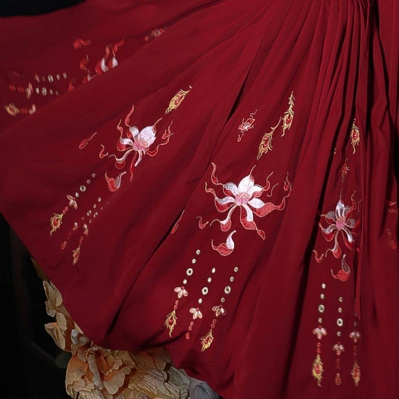 Modern Hanfu Embroidered Top & Dress Two-Piece Set 釉下春