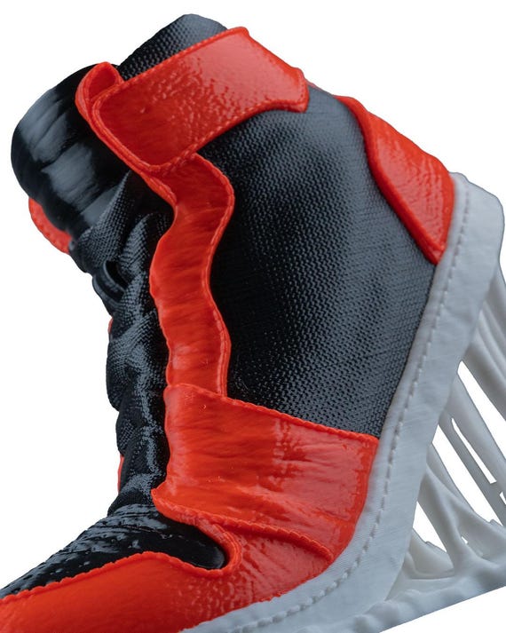 3D Printed "Sticky" Shoe Sculpture: Funky Art Display