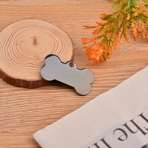 Médaille en acier inoxydable pour animaux de compagnie - Prévention de la perte d'animaux de compagnie, décoration d'animaux de compagnie, cadeau pour animaux de compagnie.