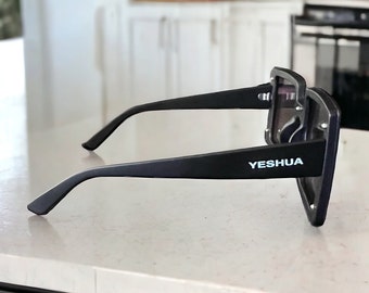 Christian Audigier CAS 410 White Crystal Sunglasses  display picture 3