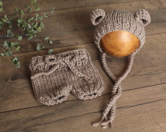 Newborn Knit Photo Prop Set: Taupe Bear Hat & Shorts