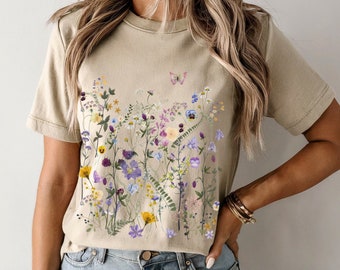 Wildflower Shirt Pressed Flower Cottagecore T Shirt Botanical Art Shirt Gardening T-shirt Granola Girl Flower Chart Shirt Garden Witch