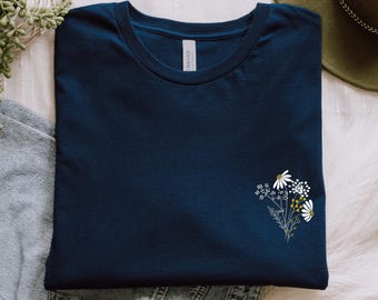 Embroidered Eco-friendly T-shirt Minimal Embroidery Wildflower Shirt Daisy Flower T shirt Botanical Tee Cottagecore