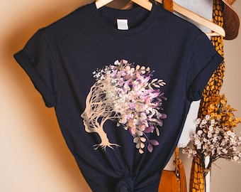 Organic Cotton T Shirt Feminist T-shirt Green Witch Bio Pressed Flower Shirt Wildflower Organic Cotton Vegan Gift Eco Fashion Sustainable