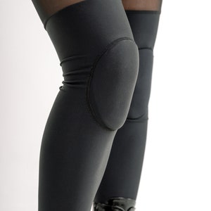 Stockings kneepads for dancing exotic, pole dance, hills, twerk. made of soft and very stretchable material, antislip elastic on top is fixing the kneepad on the leg firmly.
