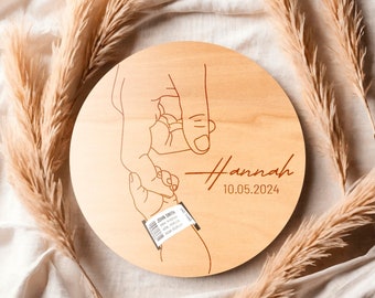 Newborn Baby Birth Hospital Bracelet Wristband Holder Laser Cut Personalized Baby Gift For Mothers Day Maternity Bracelet Engraved Keepsake