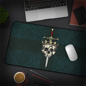 Alfombrillas de escritorio de fantasía oscura - Colección de alfombrillas de juego góticas, alfombrillas de ratón vintage de damasco para juegos de rol de mesa, decoración de oficina de estilo academia oscura, configuración de PC de estilo gótico. imagen 4