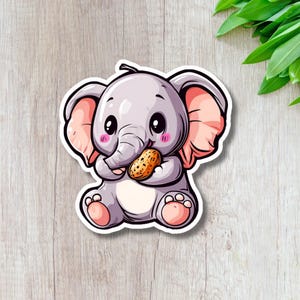 Pegatina de elefante comiendo cacahuete // Vinilo impermeable de animales para portátil, botella de agua y diario - Calcomanía de elefante kawaii