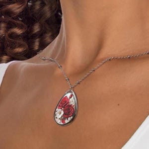 June Rose Birth Flower and Pearl Birthstone Necklace, Rose and Birthstone Gift, Mother's Day Gift, June Pear Shaped Pendant, Unique Necklace
