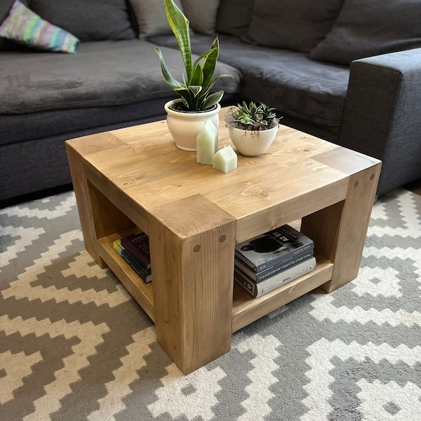 Table basse rustique avec poutres en bois, 65 cm x 65 cm x 40 cm, pin naturel, style rustique