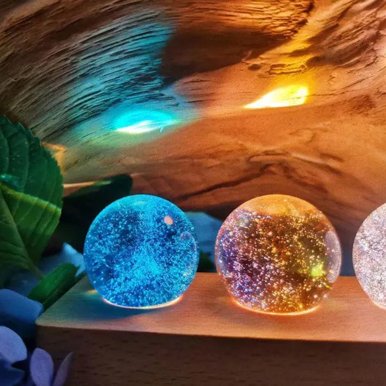 Aesthetic 3D Galaxy Crystal Ball Night Light, Artistic Led Space Planet Lamp, Star Night Light, Milky Way Lamp, Crystal Ball Sky Night Lamp image 9