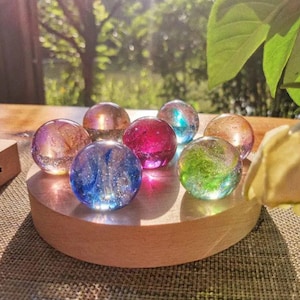 Aesthetic 3D Galaxy Crystal Ball Night Light, Artistic Led Space Planet Lamp, Star Night Light, Milky Way Lamp, Crystal Ball Sky Night Lamp Glass Balls*7+Base B