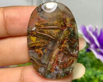 Natural Chrysocolla copper on Chalcedony size(35x23x7mm)