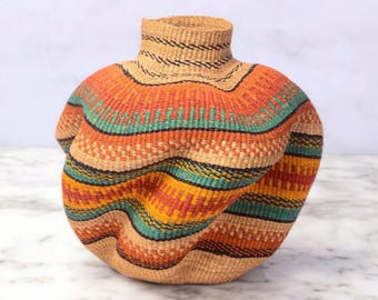 Handwoven Bolga Pot Basket – African Vase, Boho Home Decor