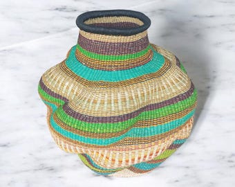 Handwoven Bolga Pot Basket – African Wavy Stripe, Boho Home Decor