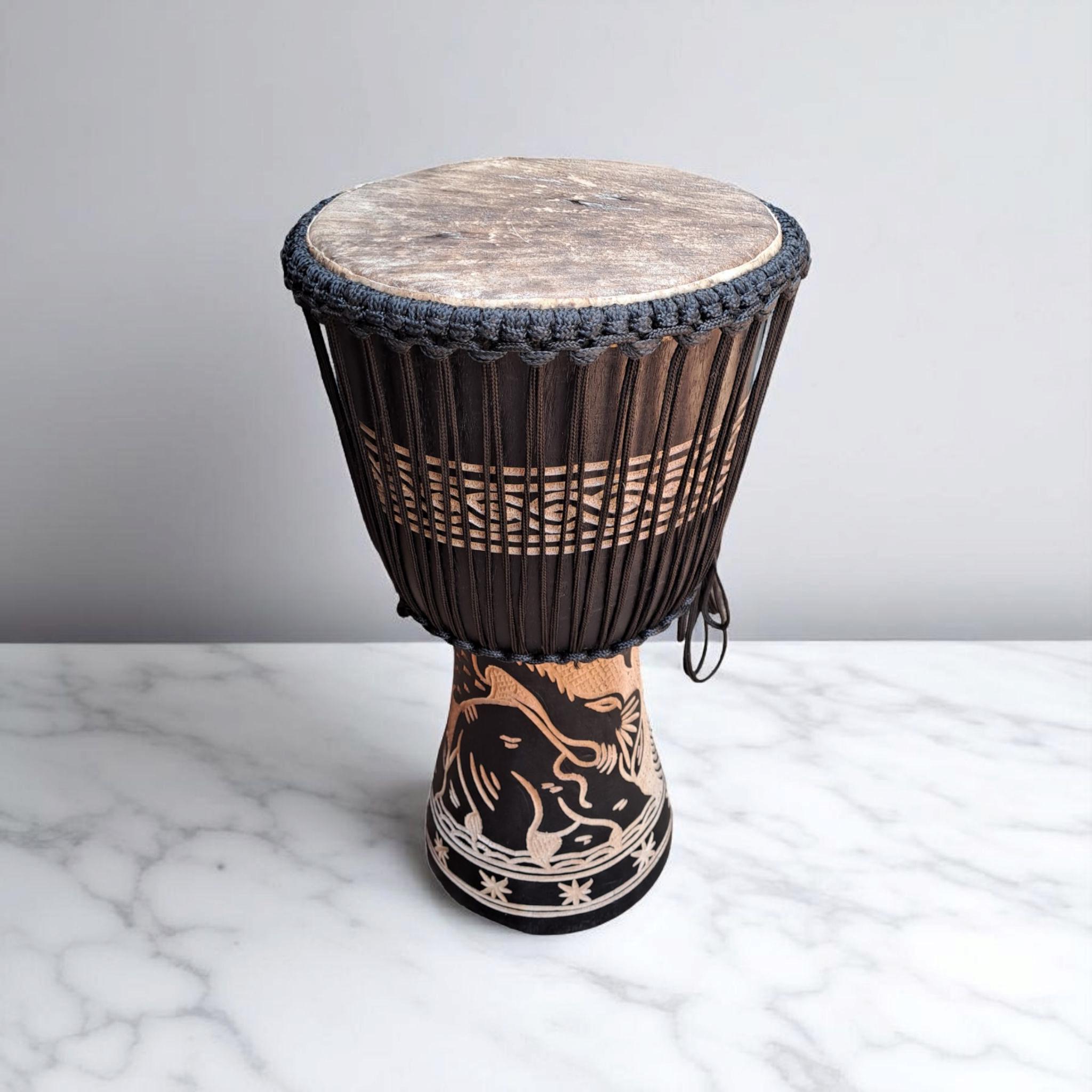 ガーナ製 アフリカンドラム 木彫り 太鼓 ジャンベ系 民族楽器 高さ65cm ガーナ製 アフリカンドラム 木彫り 太鼓 ジャンベ系 民族楽器 高さ65cm