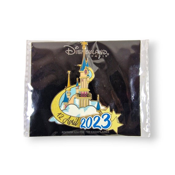 CASTLE " 12 Avril " Pin Limited Edition 700 u. 20… - image 3