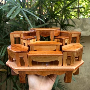 手作りのチーク材製祭壇 タイ仏像 テーブルお守りスタンド スピリチュアル装飾
