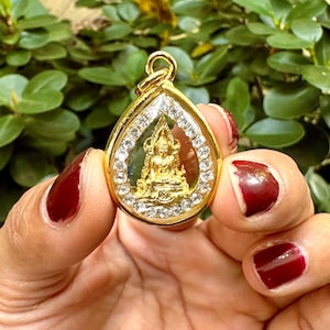 Buddha Chinnarat Thai Amulet Talisman Beautiful Genuine Gold Plated Case Pendant Necklace Charm Holy Magic Antique Protection success life