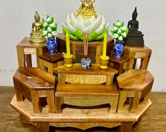 Handgefertigter Teak Holz Mini Buddha Altar authentisches thailändisches Tisch-Amulett-Standdekor