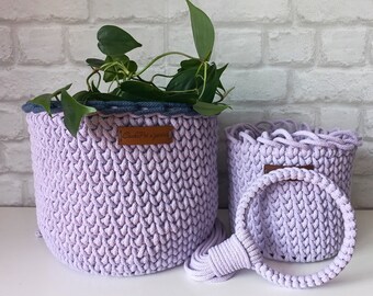 Ensemble de trois paniers au crochet et suspension pour plantes en macramé, organisateur de maquillage ou paniers de chambre de bébé pour les nouveaux parents, accessoires de maison colorés