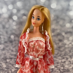 Fashion Favorites Summer Romance #2785: 1979 Superstar Barbie Vintage Fashion