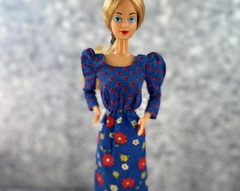 Vintage 1979 Barbie Outfit: Raining Flowers Fashion
