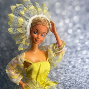 Pretty Changes Barbie: 1979 Superstar Barbie