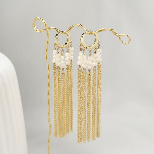 Boucles doreille a frange, perles naturelle, plaqué or jaune 14 ct