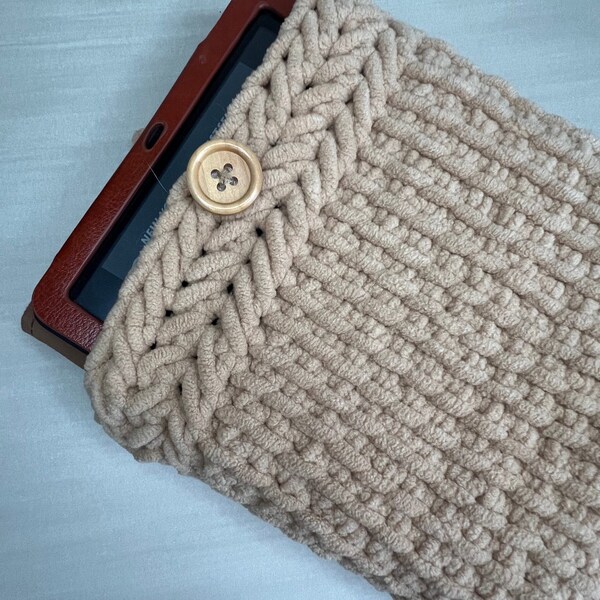 Made to Order Kindle/Book Sleeve - herringbone detail handmade crochet customizable kindle paperwhite ereader book cozy