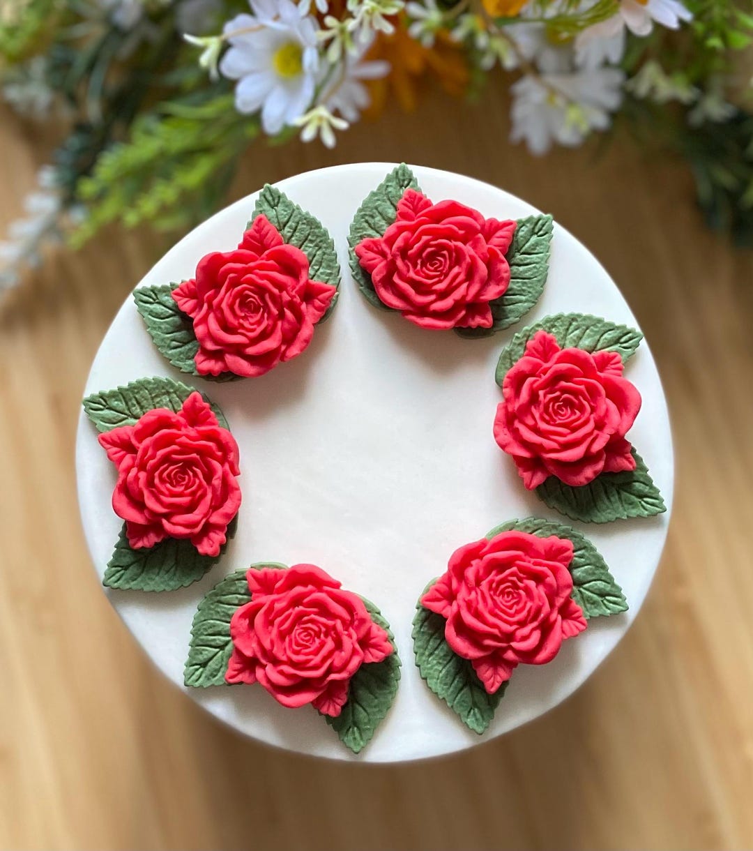 Edible Red Roses & Leaves Cakes Cupcakes Sugar Paste Decorations - Etsy UK