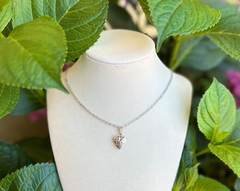 Heart Locket Necklace, Photo Heart Pendant, small Locket necklace, Tiny Heart Necklace, silver Heart Photo Locket, dainty, silver locket