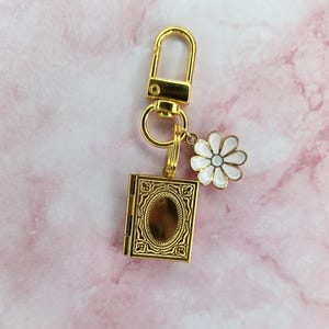 Heart Locket Keychain, Locket Keychain, Personalized Locket, Locket Purse Charm, coquette Purse Charm, Sentimental gift