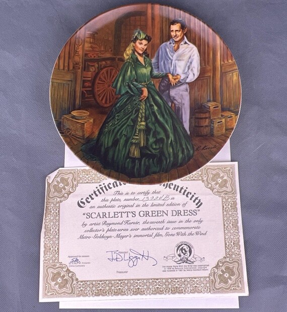 Gone with the Wind Collection Plate Scarletts Green Dress Rhett 1984 Knowles COA Gone with the Wind Collection Plate Scarletts Green Dress Rhett 1984 Knowles COA