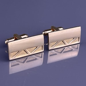 Boutons de manchette triangles rectangles dorés vintage boucliers simples Mid-Century