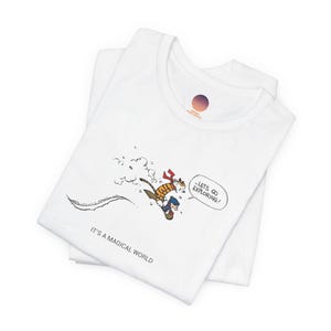 Maglietta Calvin & Hobbes, È un mondo magico, Maglietta con cartoni animati, Calvin e Hobbes, Maglietta anni '90, Unisex