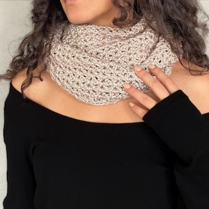 Crochet Pattern Infinity Scarf Cowl Easy Modern Unique Pattern for Scarf - Instant Download PDF - Vivienne Scarf