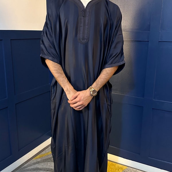 Men's Moroccan Islamic Kaftan/Kandoura/thobe/Jubbah in premium quality fabric in Navy Eid/Ramadan outfit, fast uk delivery.