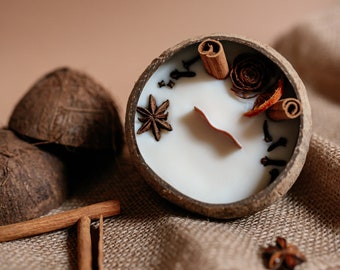 Scented soy candle in a coconut nutshell | Handmade home decor