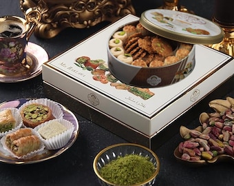 Zaitoune Premium Bundle - Mixed Cookies & Mix Baklava - Gift Box Handcrafted from Turkey with Authentic Flavor 250G Each.