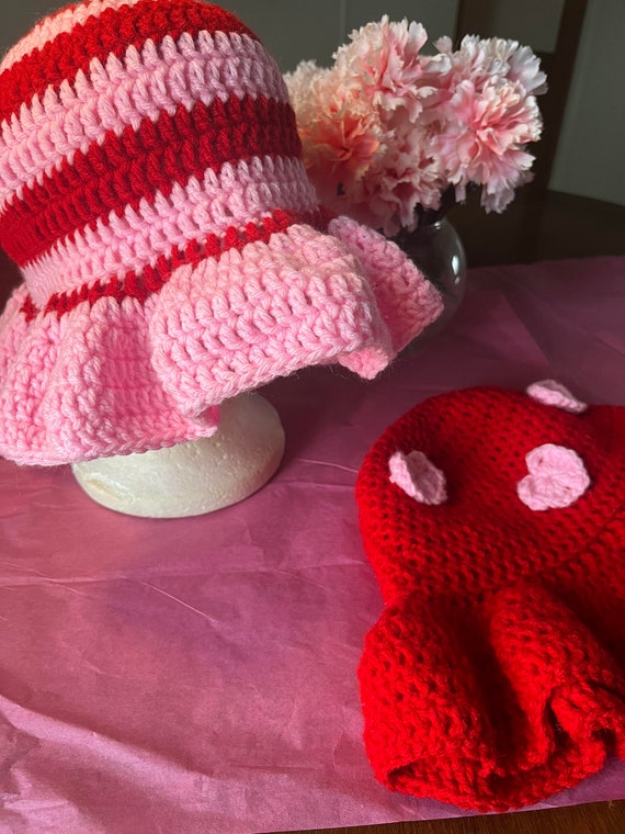 Pink and Red Crochet Bucket Hat - Etsy display picture 2