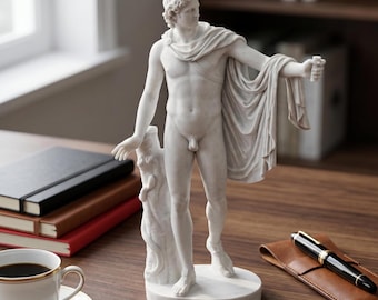 Estátua famosa de Apollo Belvedere, cópia exata do museu, estátua da mitologia grega